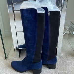 Vince Camuto size 10 boots blue suede in great condition
